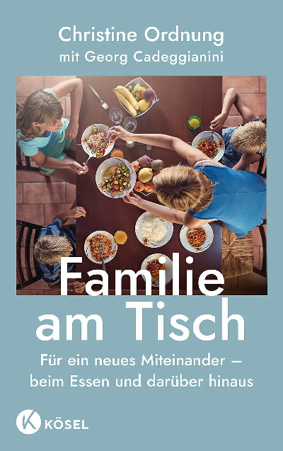 Familie_am_Tisch